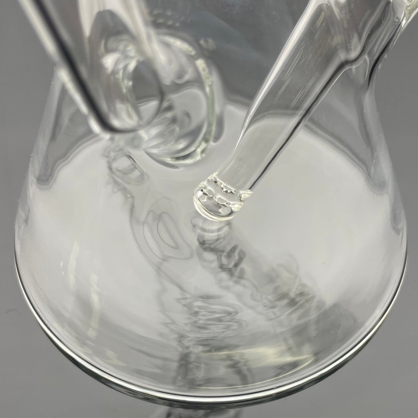 Discobox Colour Accented Single Recycler Beaker w/ Removable Stem - Silver Serum / Opal Yellow