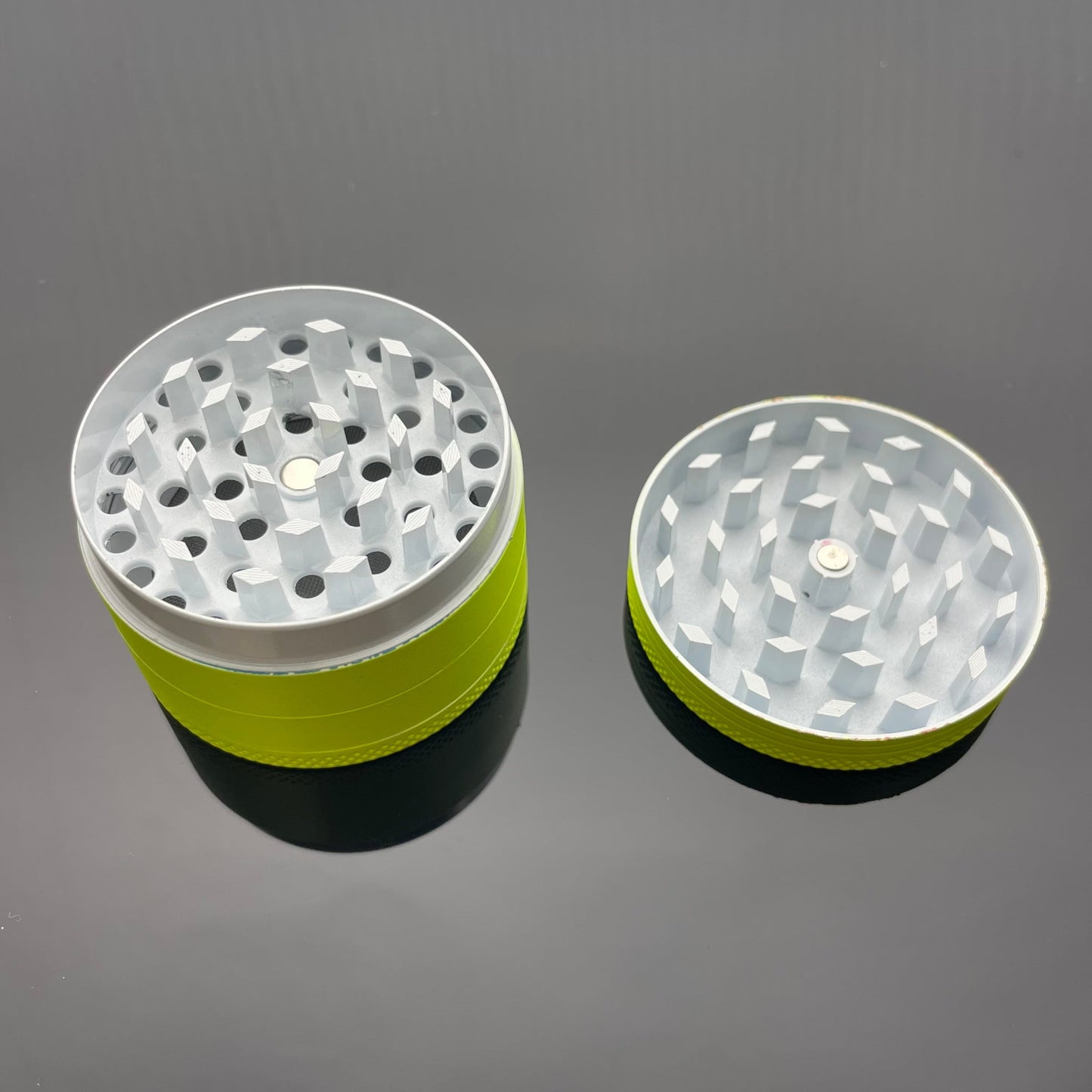 Arsenal Plain Glow In The Dark 52mm 4-Pc Grinder - Various Colours