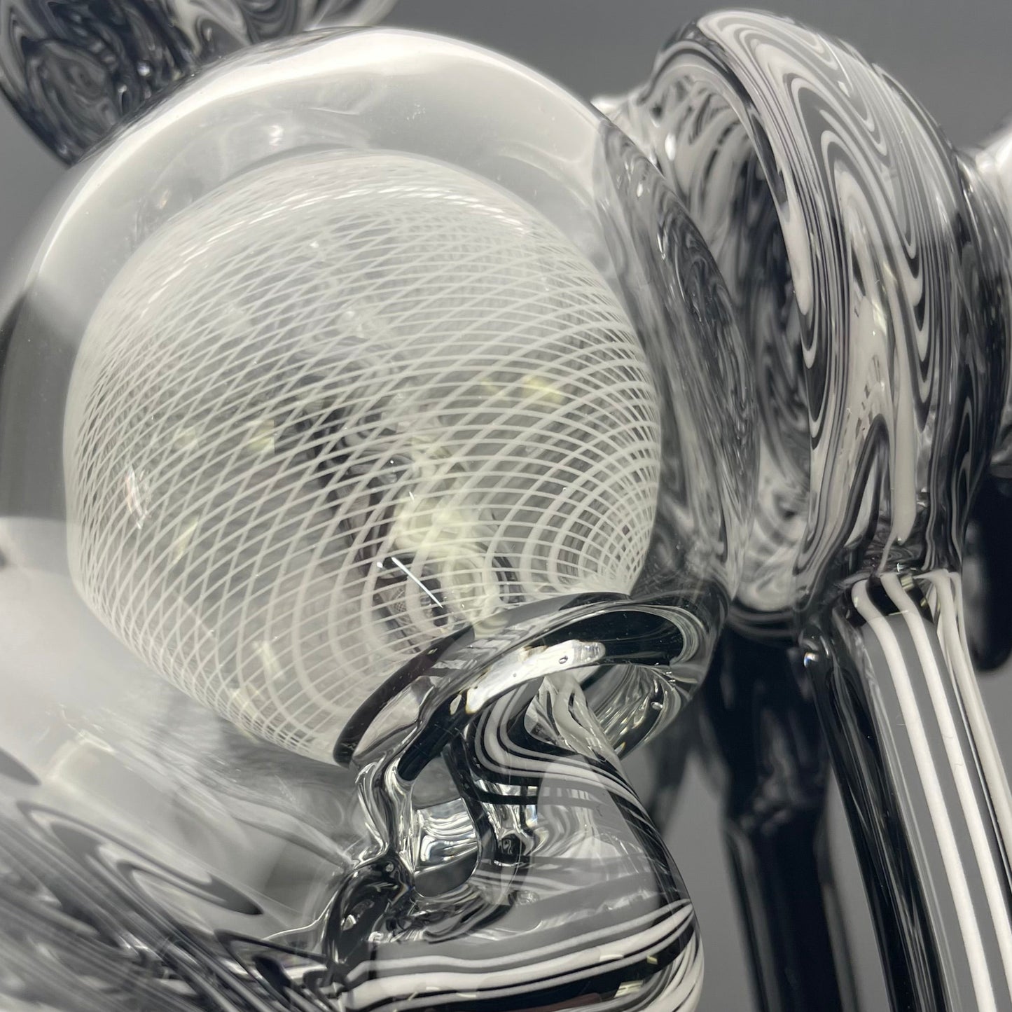 JHoney WigWag & Retti Ball Cycler Rig - Black & White w/ Slurper Set