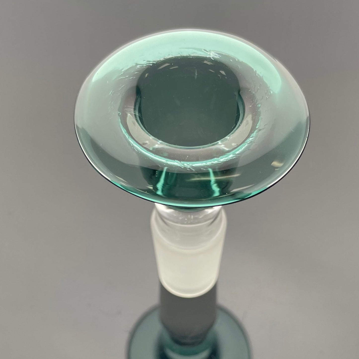 Philip Legge Medium Stemline w/ Colour Accents - Lake Green