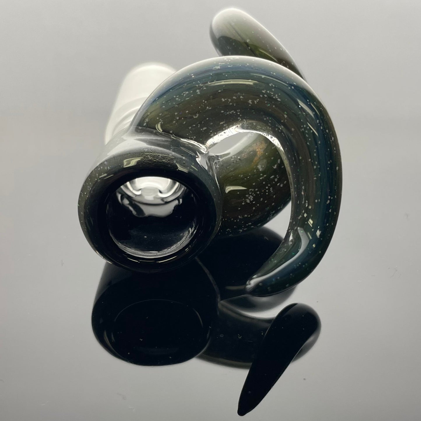 Gore Glass 18mm 4 Hole Dual Horn Crushed Opal Bowl - #14
