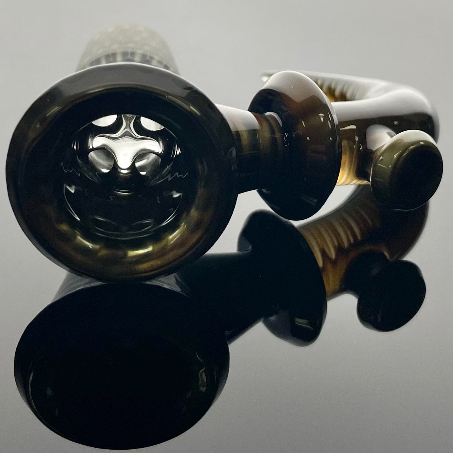 Jamms Fully Worked 18mm 4 Hole Bowl - B