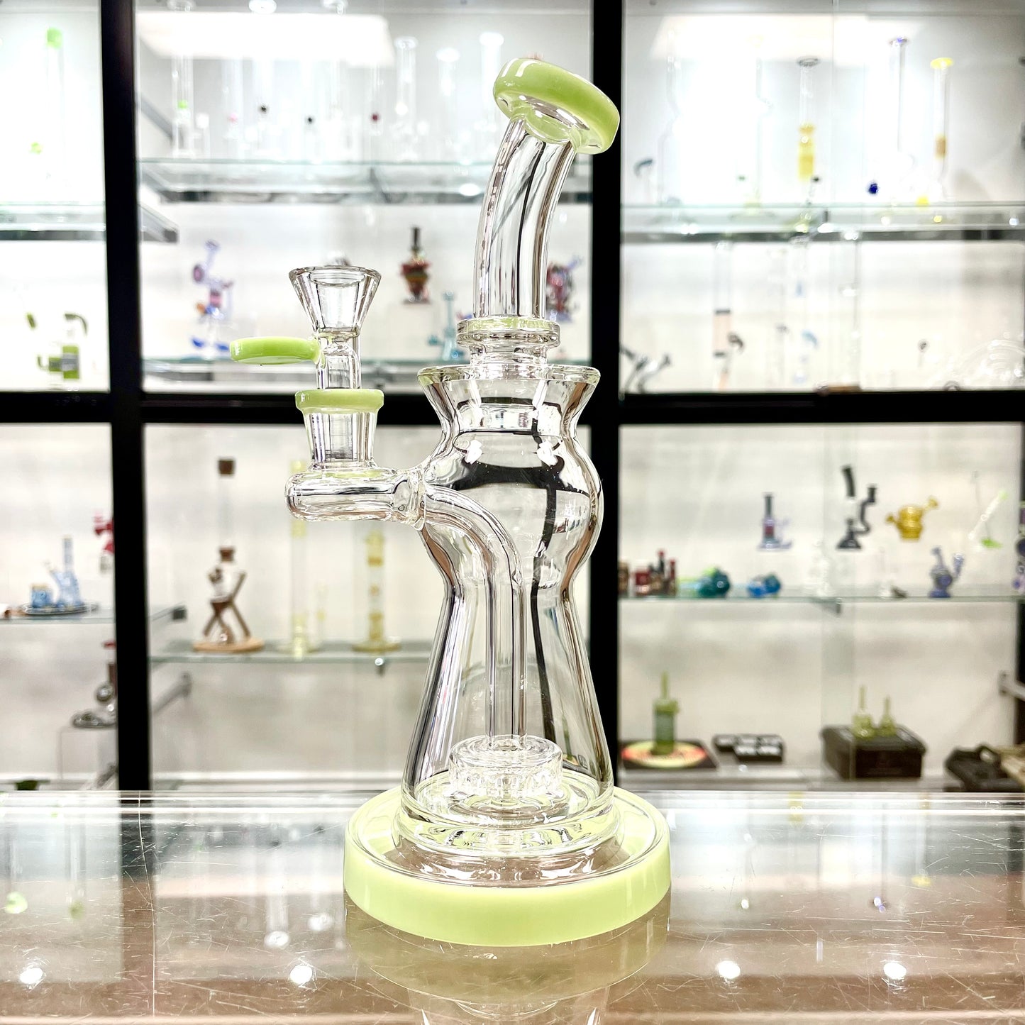 Pulsar 8.5" Upscale Rig with Disc Perc & Colour Accents w/ 14mm Bowl
