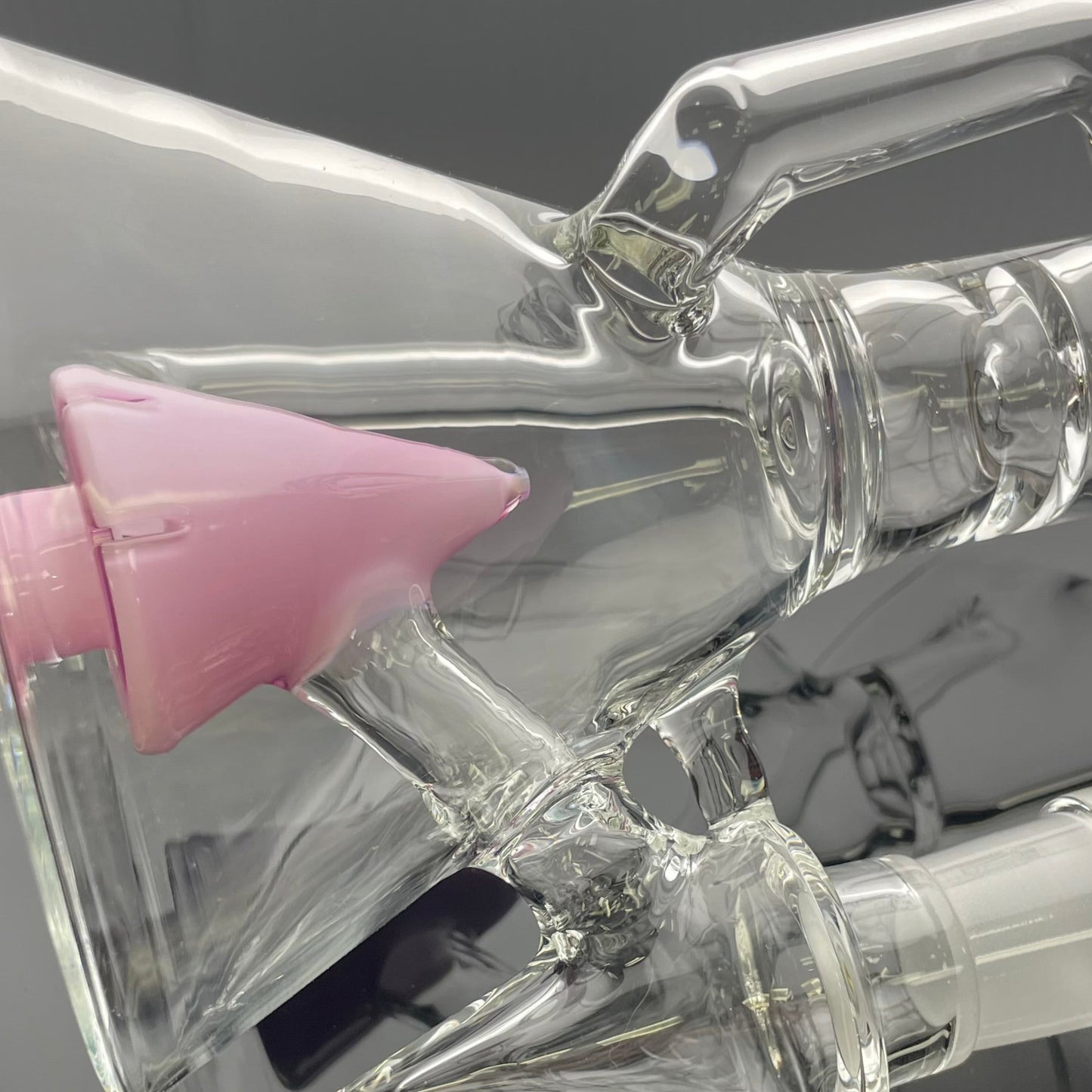 Discobox Colour Accented Fixed Single Recycler Beaker - Royal Jelly / Lotus White