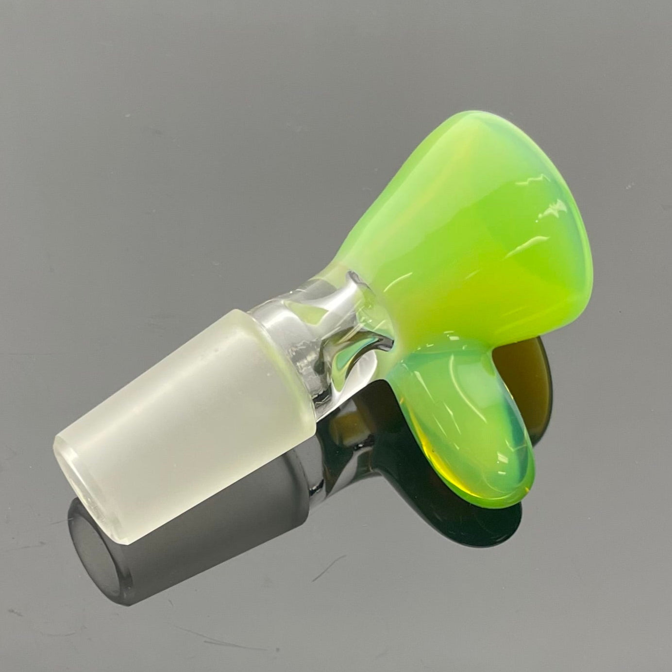 Gore Glass 50mm Fully Accented Beaker - Milky Green
