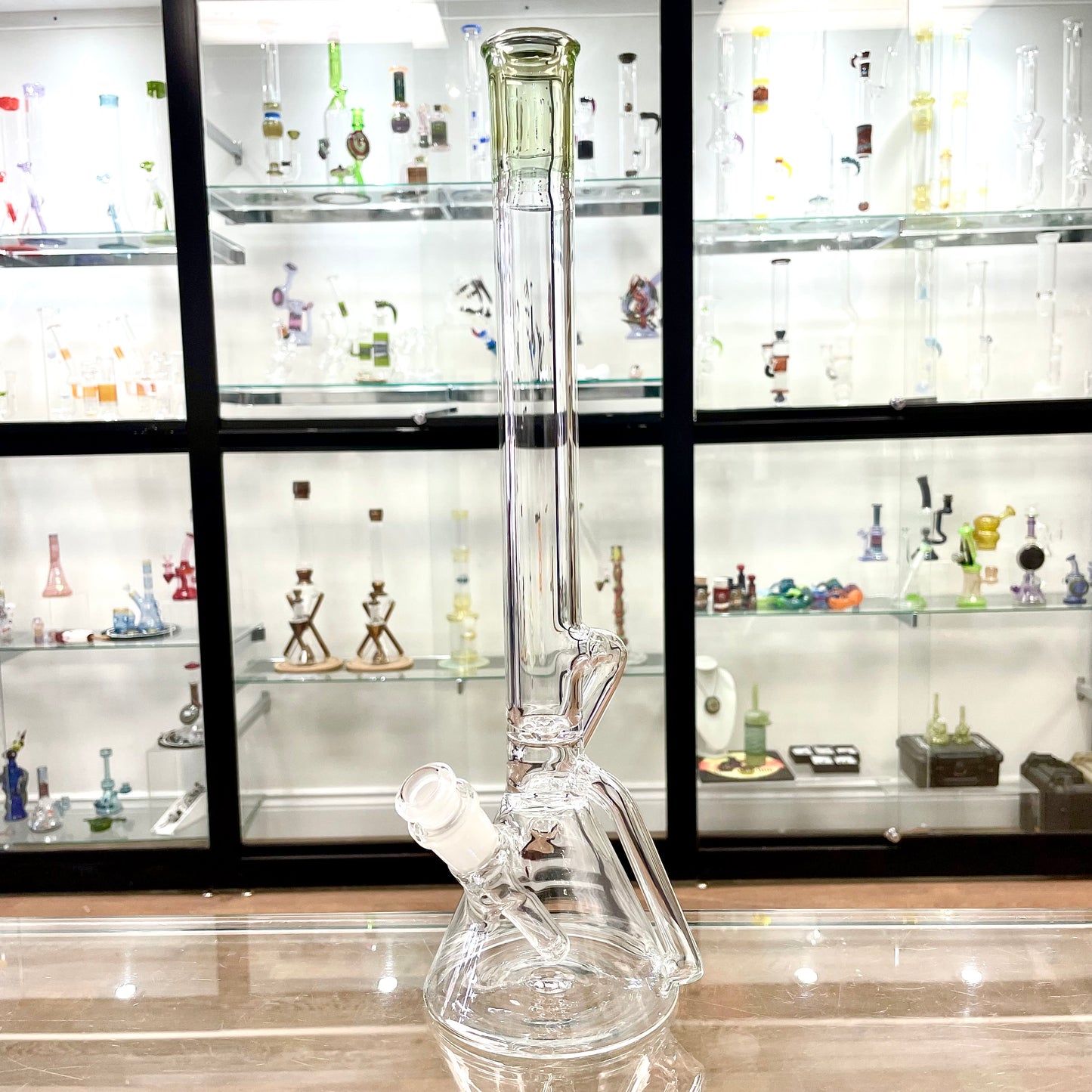 Discobox Colour Accented Single Recycler Beaker w/ Removable Stem - Absinthe