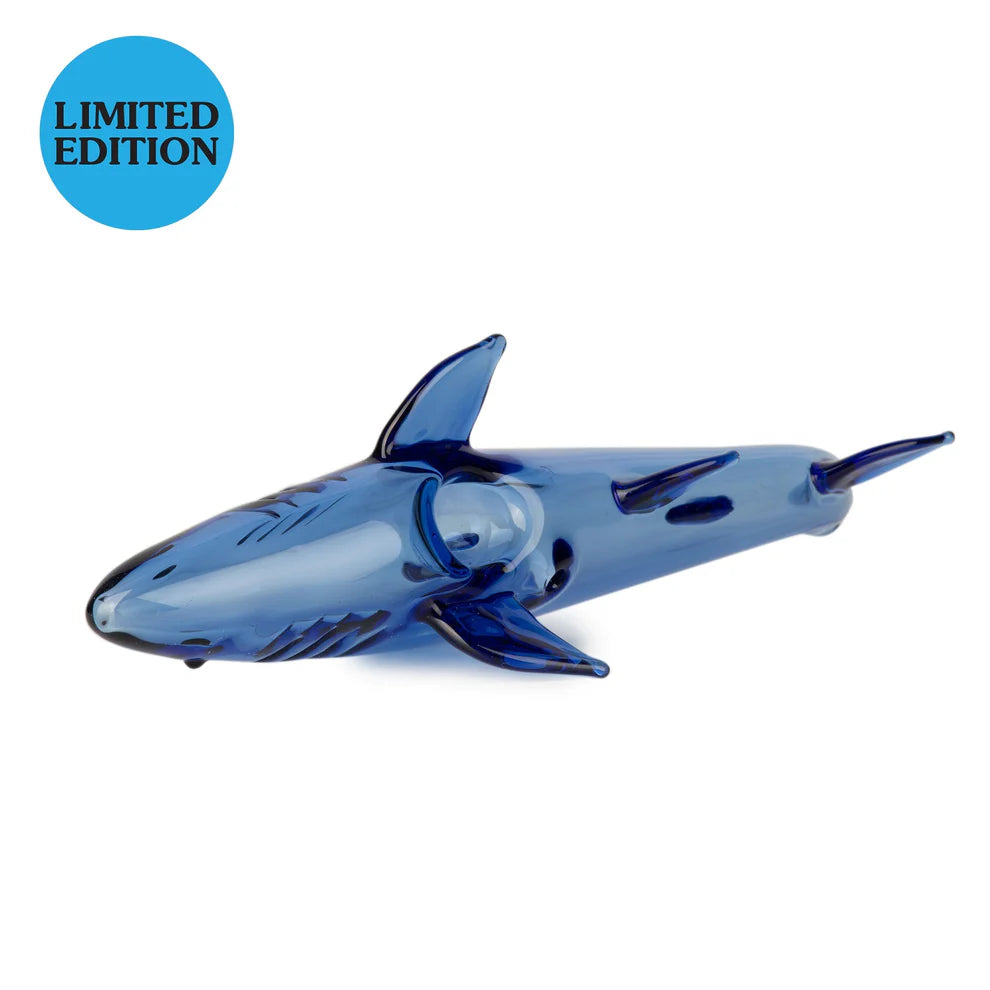 Red Eye Glass 6" Shark Hand Pipe - Sapphire Blue