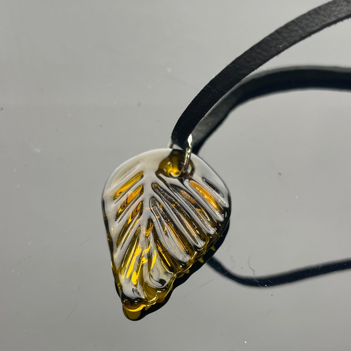 Shine Garbage Hill Leaf Pendant