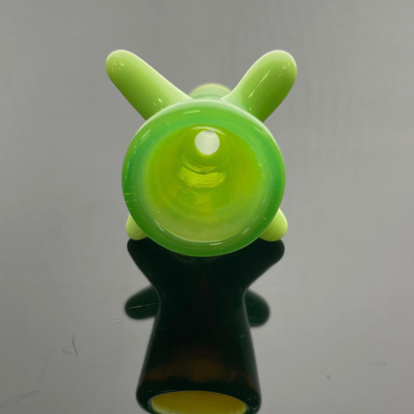 Glass With Jeremy 14mm 1 Hole 4 Horn Bowl