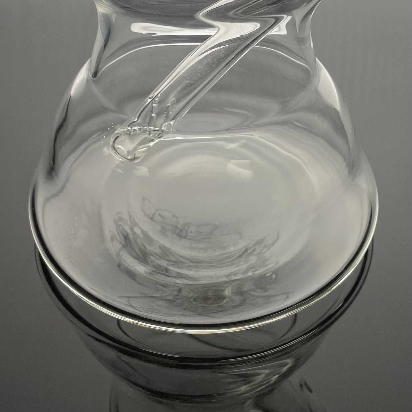 Mastah Glass Heavy Walled Beaker with Frit Section w/ 18mm-14mm Stem