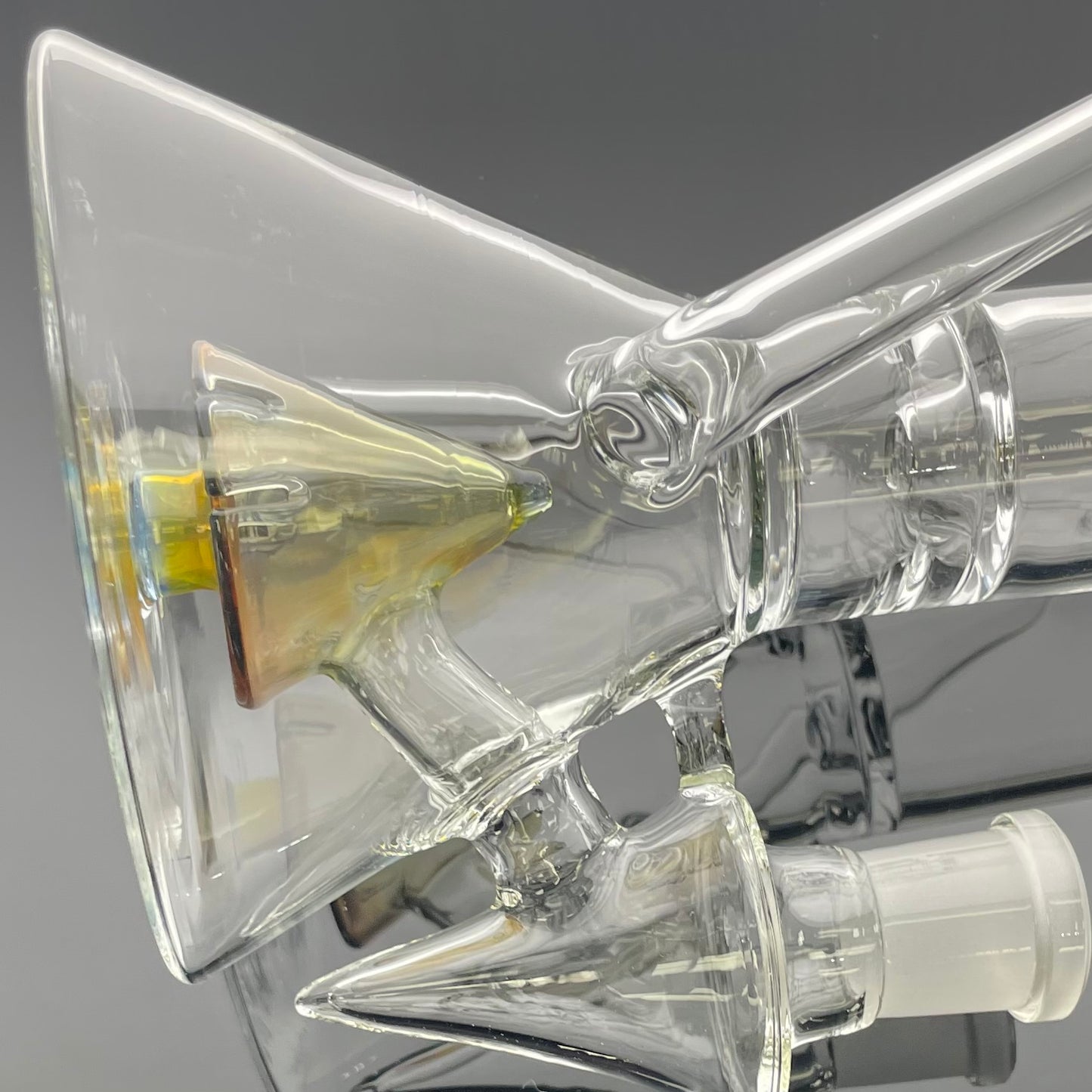 Discobox Large Colour Accented Fixed Single Recycler Beaker - Dragons Tears - (On sale due to small chip on joint)