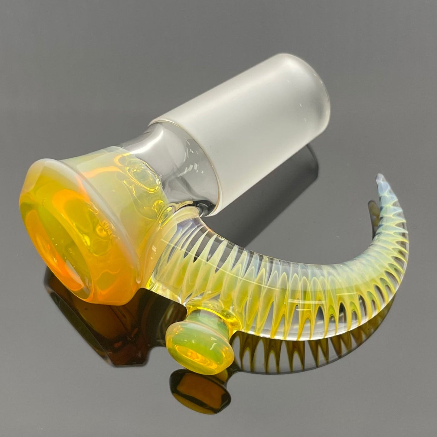 Jamms Solid Colour Bowl w/ Cane Handle 18mm 4 Hole