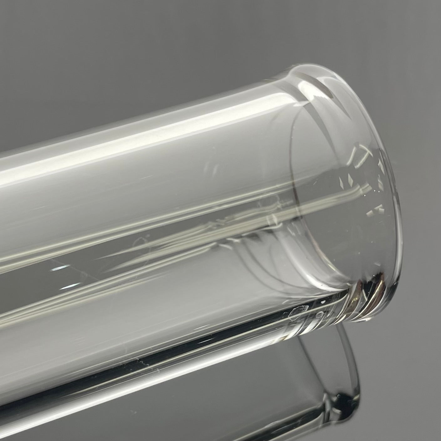Mastah Glass Heavy Walled Beaker with Frit Section w/ 18mm-18mm Stem