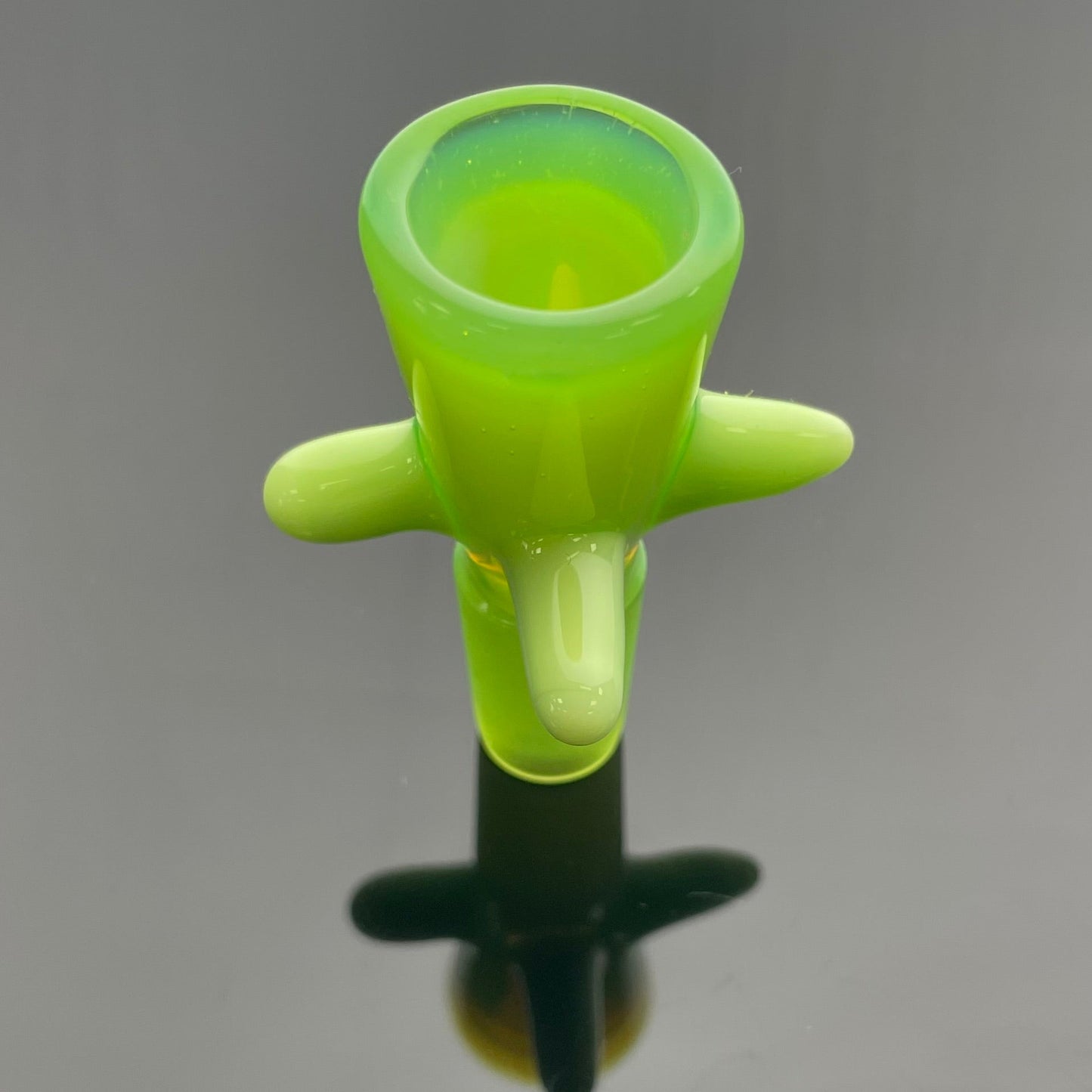 Glass With Jeremy 14mm 1 Hole 4 Horn Bowl