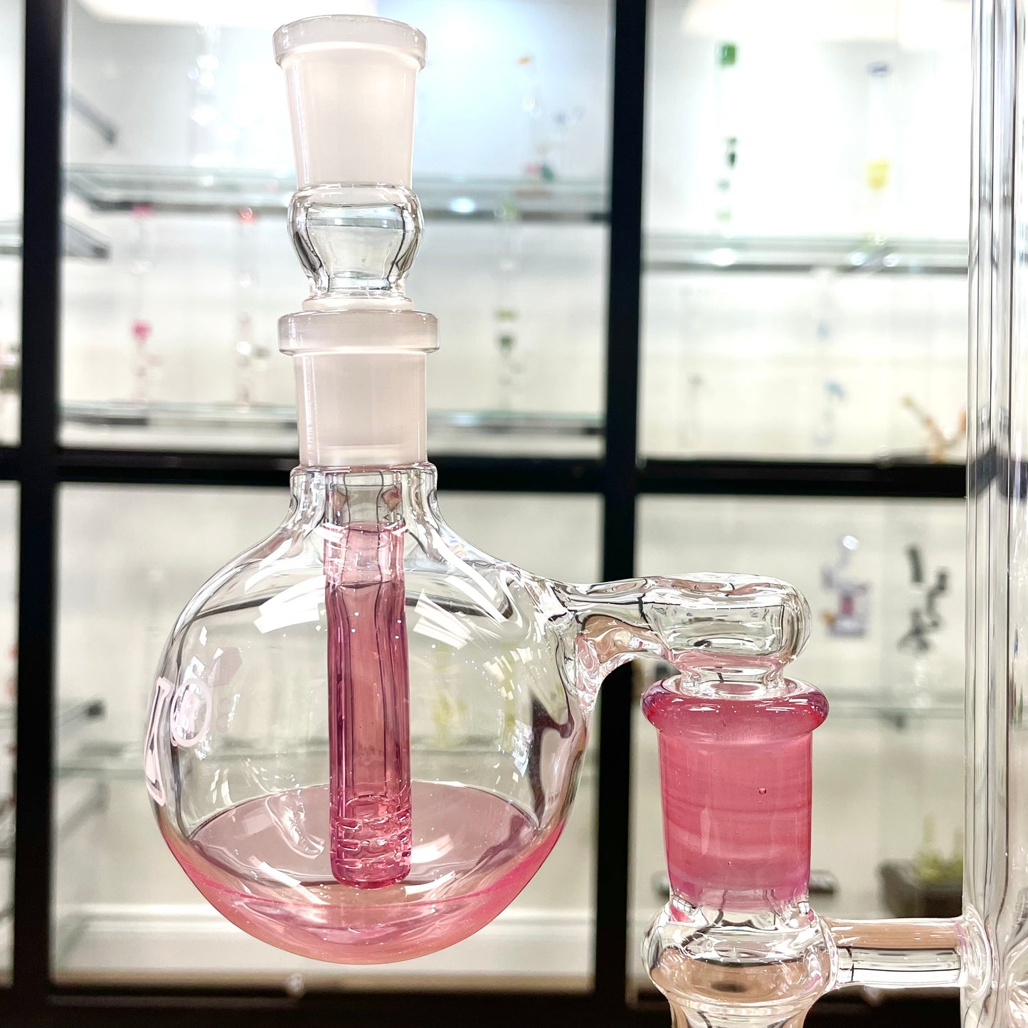 Kobb 18mm/18mm 90 Degree Boiling Flask Ash Catcher w/ Coloured Stem