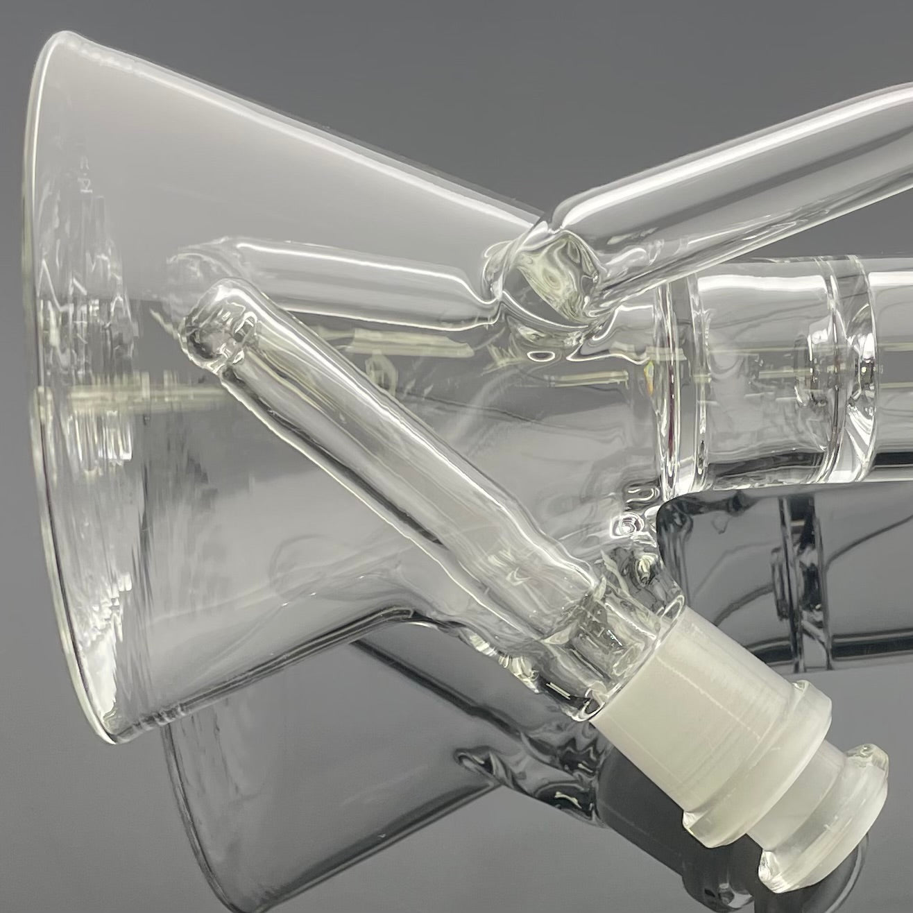 Discobox Colour Accented Single Recycler Beaker w/ Removable Stem - Telemagenta Lite