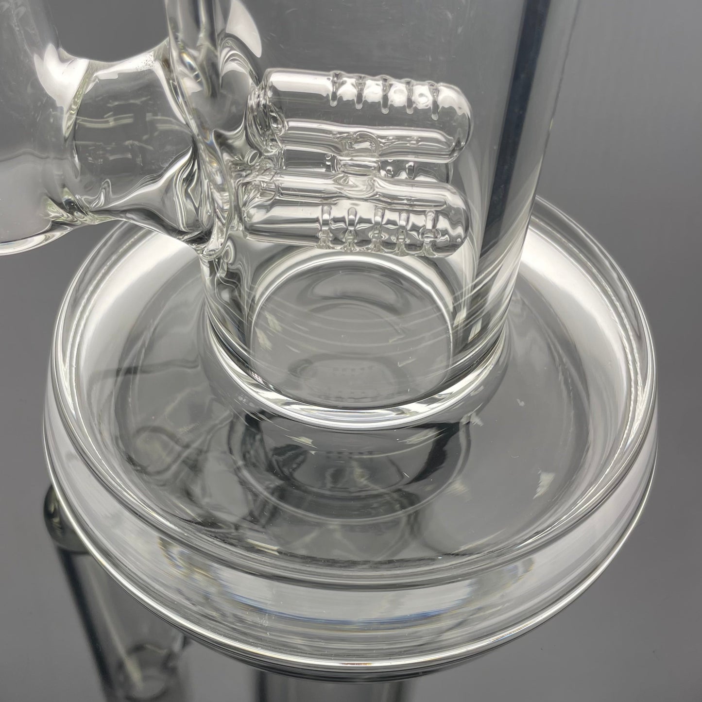 Silk 17" Gridded 3-Line Straight Tube w/ 18mm Bowl & Ash Catcher - 10mm Thick