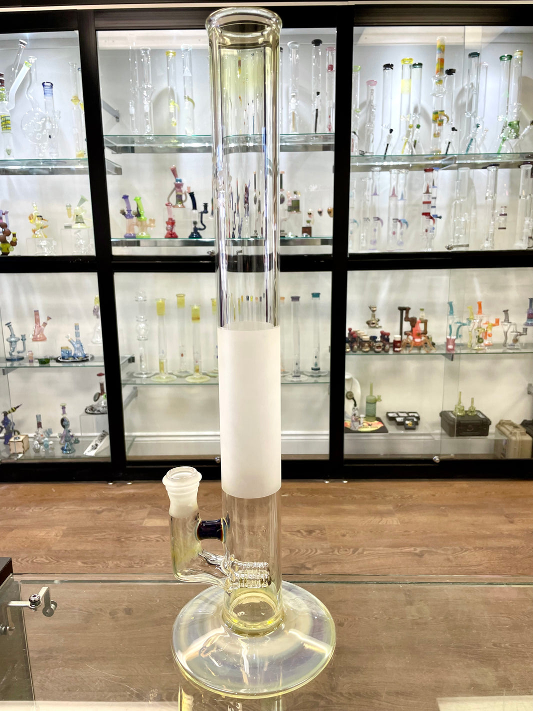 Yougo Boro – glassology