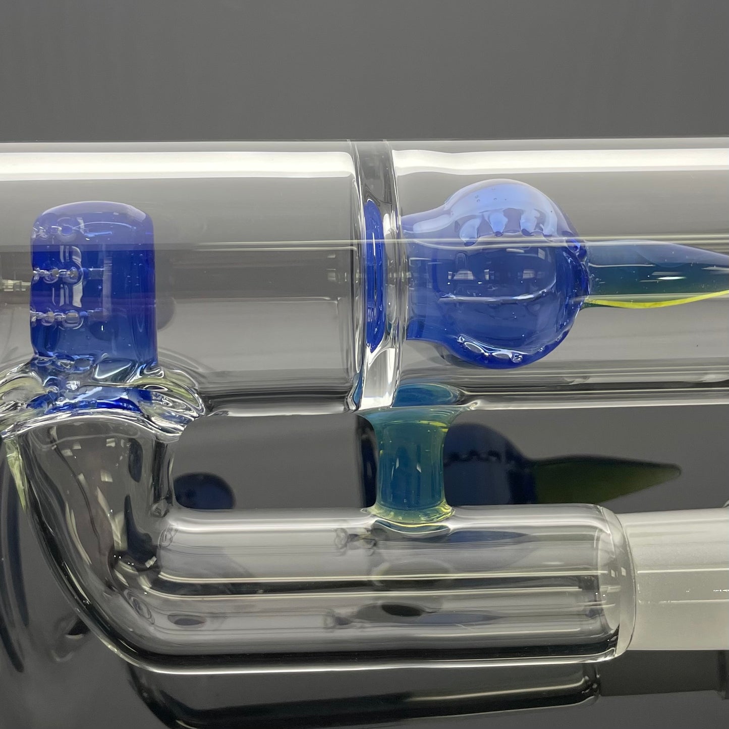 Green Belt Colour Accented Stemline Tube w/ Imperial & Hollow Foot - Blue Cheese