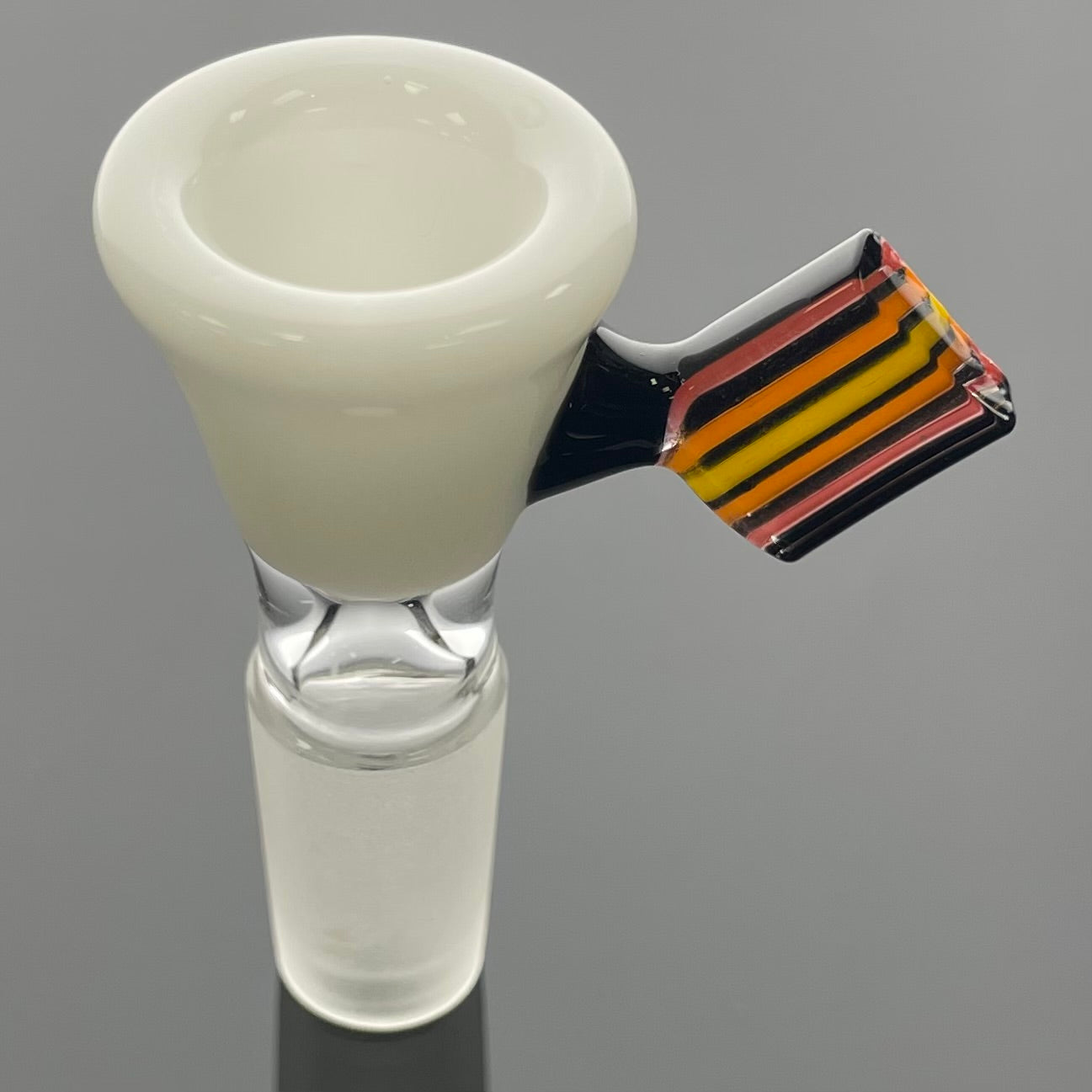 Intent Glass 14mm Chip Slice Bowl - White w/ Coloured Chip Handle