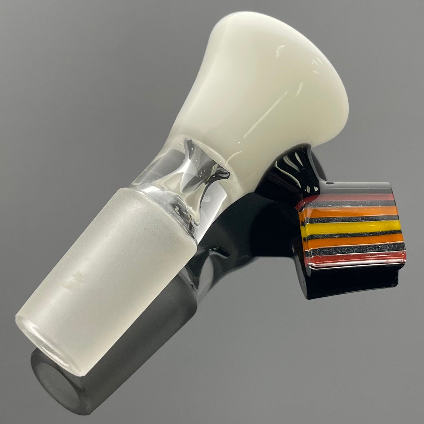 Intent Glass 14mm Chip Slice Bowl - White w/ Coloured Chip Handle