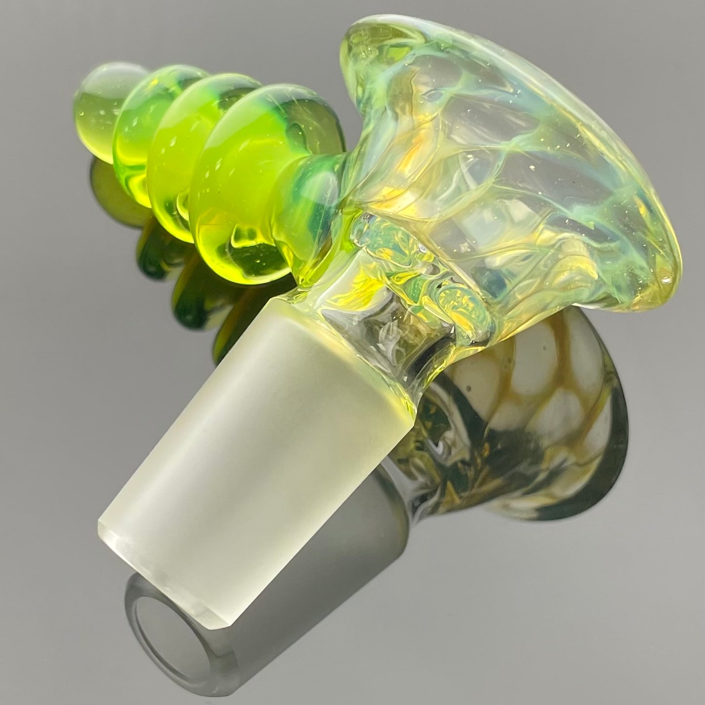 Red Heady Opal Lime & Electrum Honeycombed 18mm 4 Hole Ray Gun Bowl
