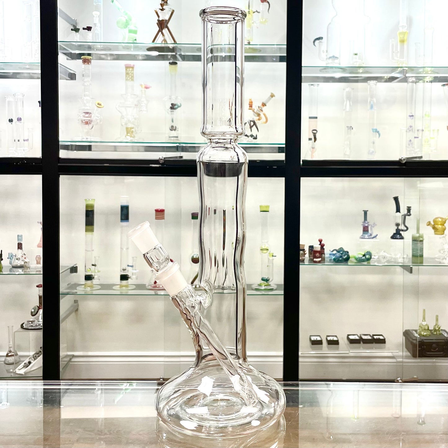 Mastah Glass Clear 15" Hollow Foot Straight Tube w/ 18mm-18mm Stem