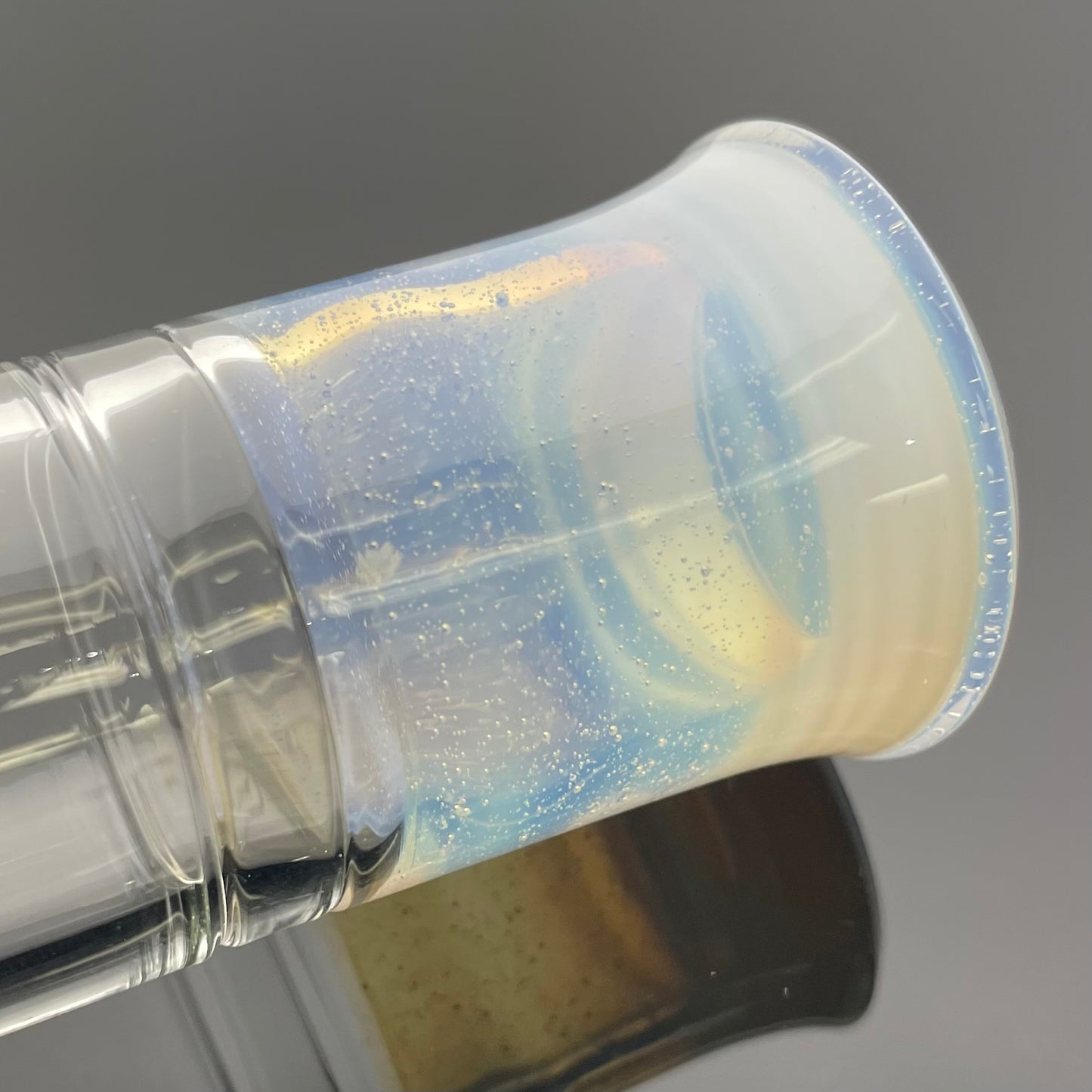 Discobox Large Colour Accented Fixed Single Recycler Beaker - Secret White