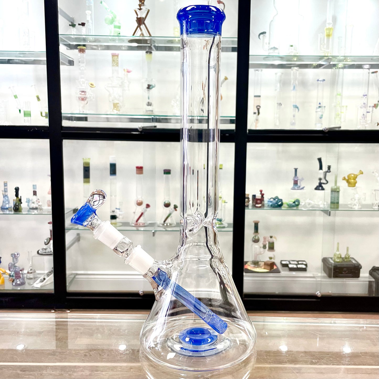 Green Belt Colour Accented Beaker - Blue Cheese