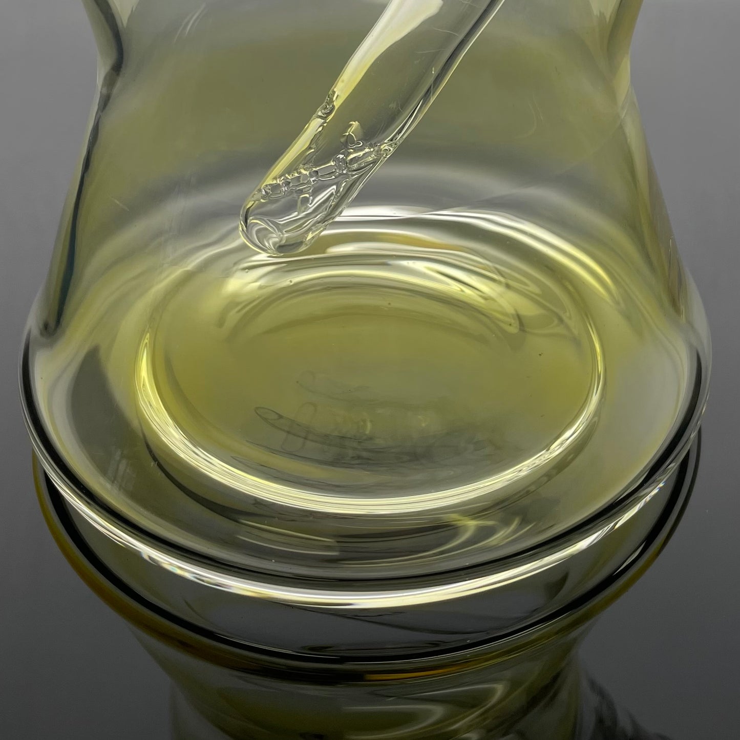 Mastah Glass Fumed Heavy Walled Beaker w/ 18mm-18mm Stem