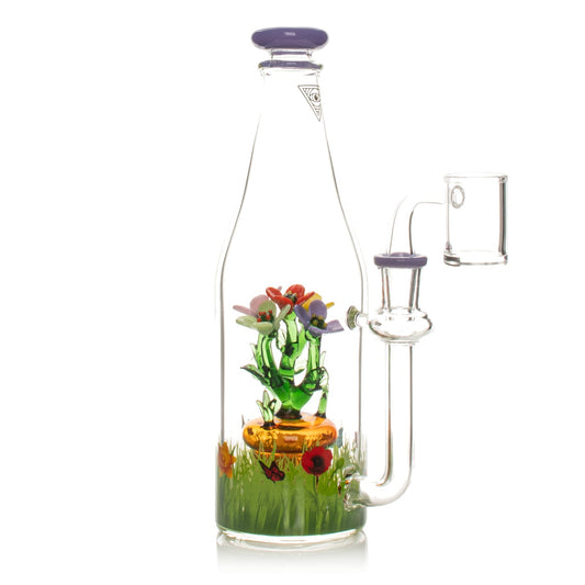 Red Eye Glass 8.5" 14mm Flower Field Concentrate Rig w/ Quartz Banger