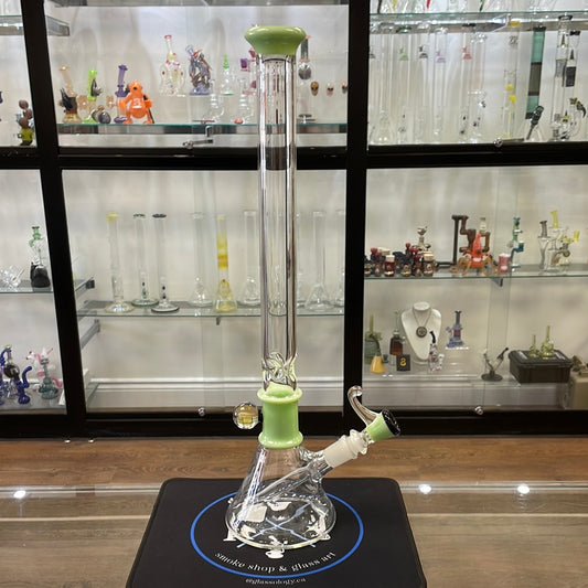 Solid Flow 17.75" Mint Green Beaker