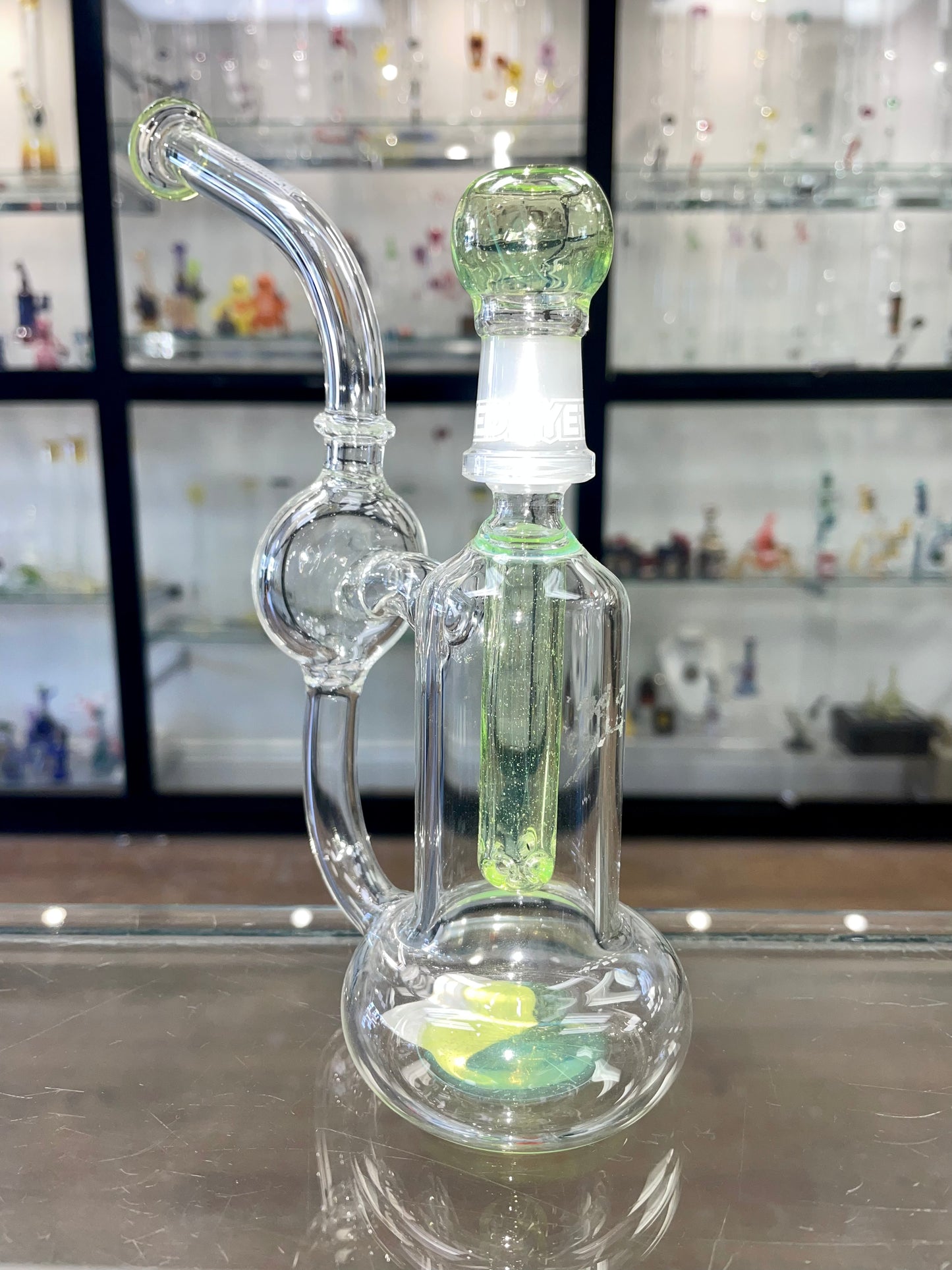 Red Eye Tek 7" 14mm Swirl Recycler Slyme Green